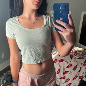 aeropostale top size med fits like a small